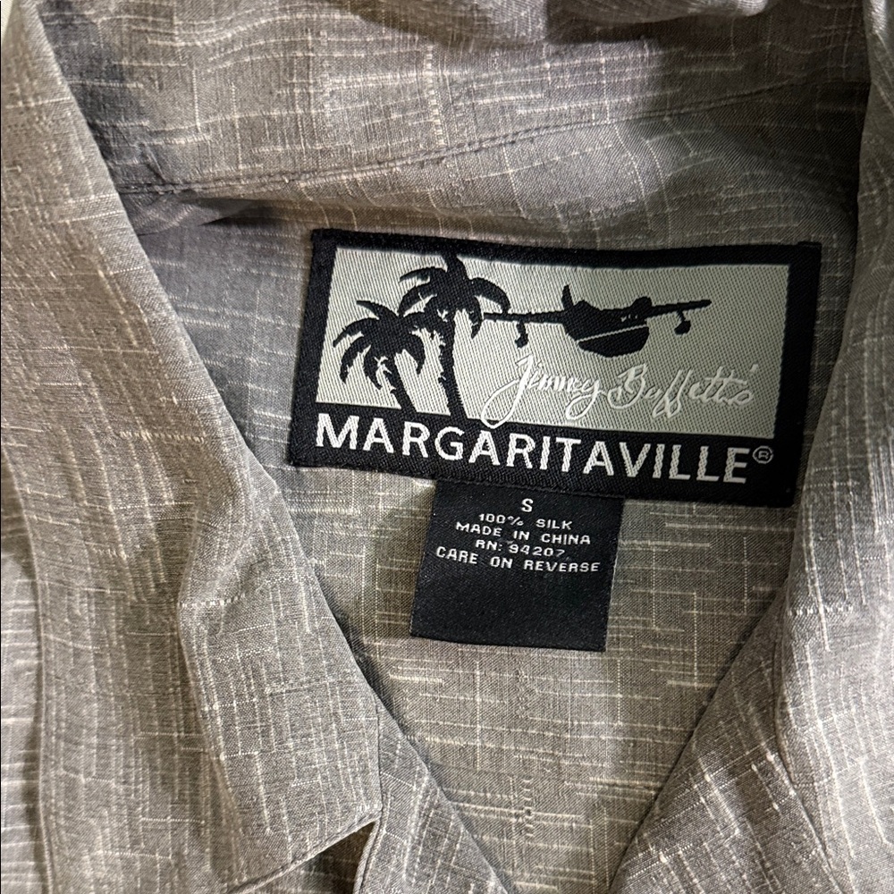 Margaritaville Men's Gray Floral Button-Down Shirt - Picture 2 of 4